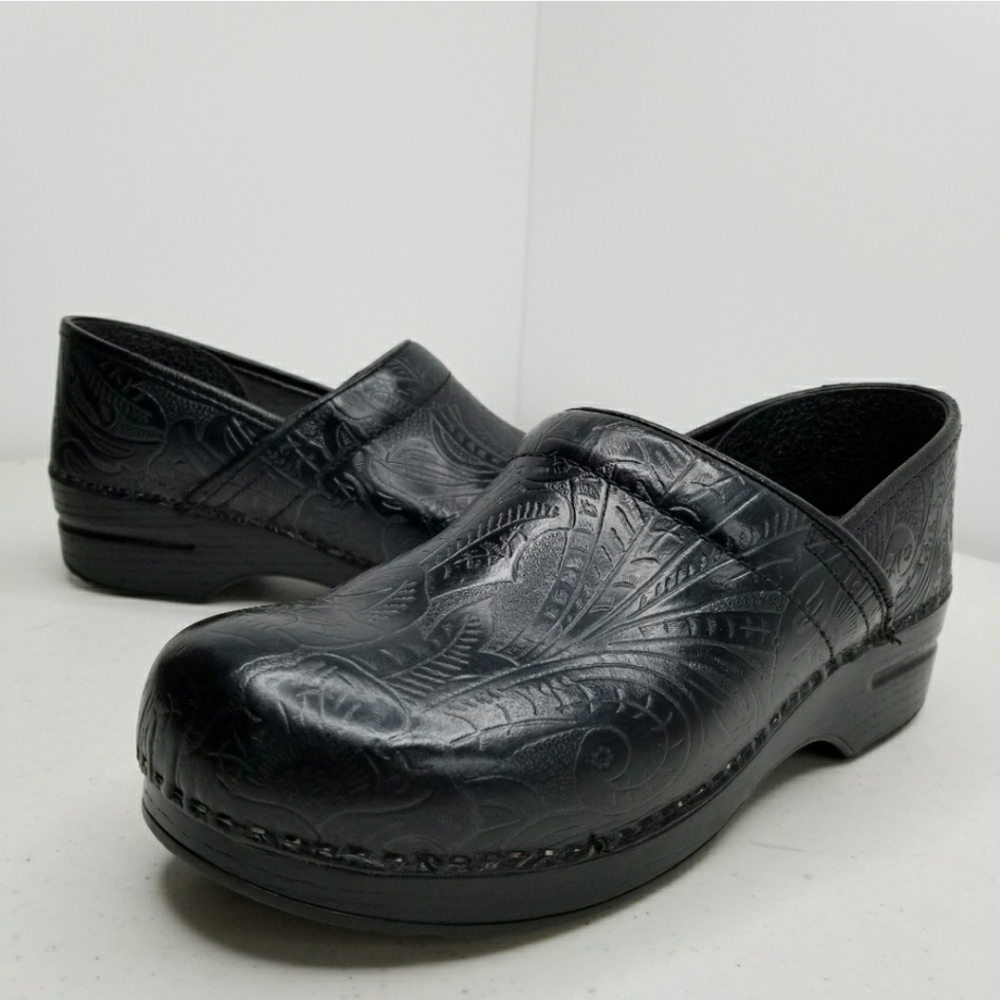 Dansko Black Tooled Leather Clogs EU 41 US 10.5/11